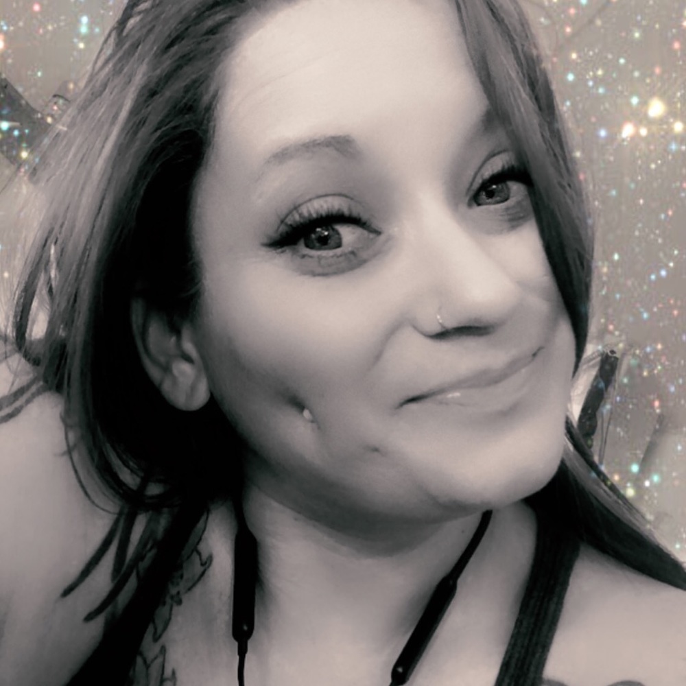 Meet your Posher, Carolyn